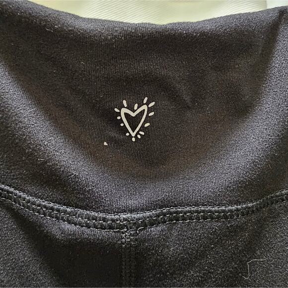 Betsey Johnson Performance cropped mesh strappy black leggings L - Picture 6 of 7